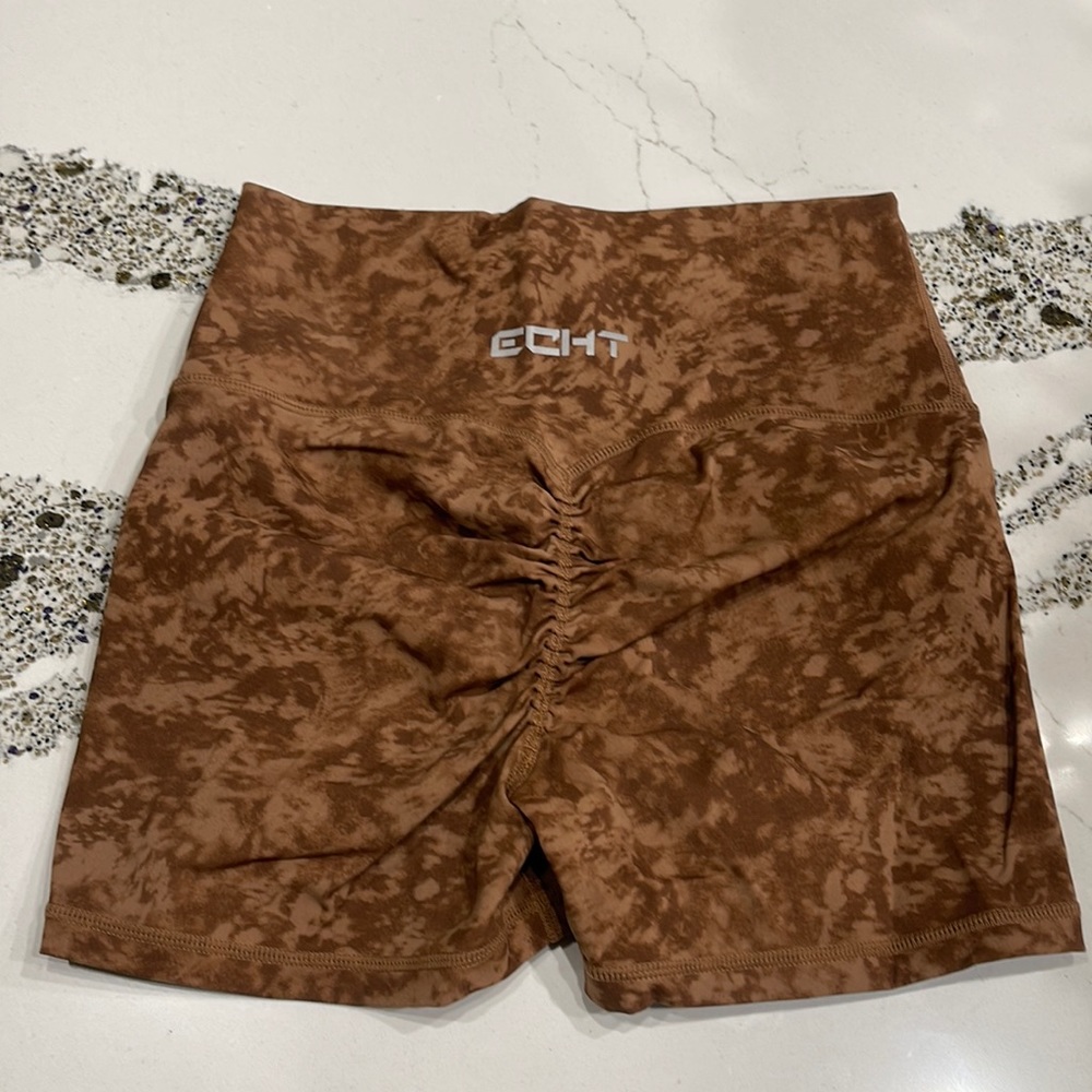 Echt Scrunch shorts
